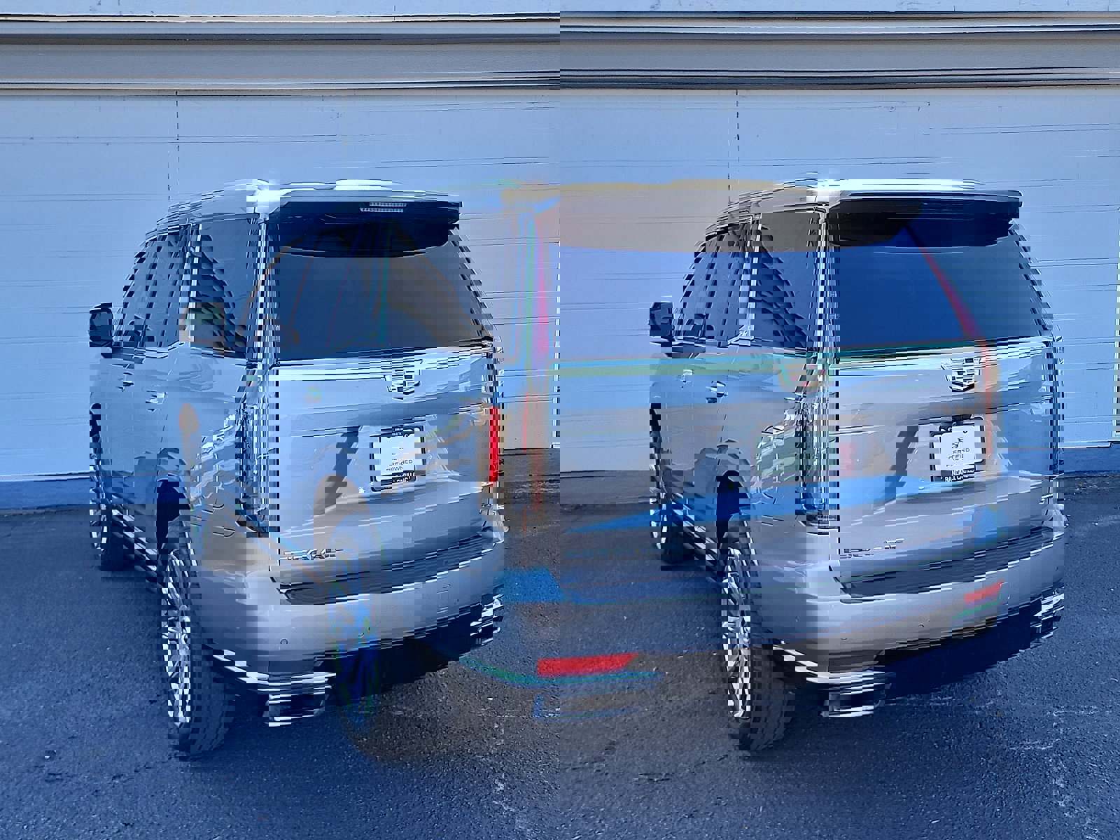 Certified 2024 Cadillac Escalade Premium Luxury Platinum w/ Heavy-Duty Trailer Package image 3