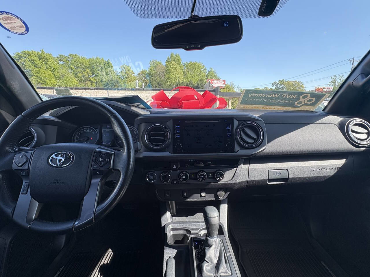 Used 2017 Toyota Tacoma TRD Sport w/ Tow Package image 14