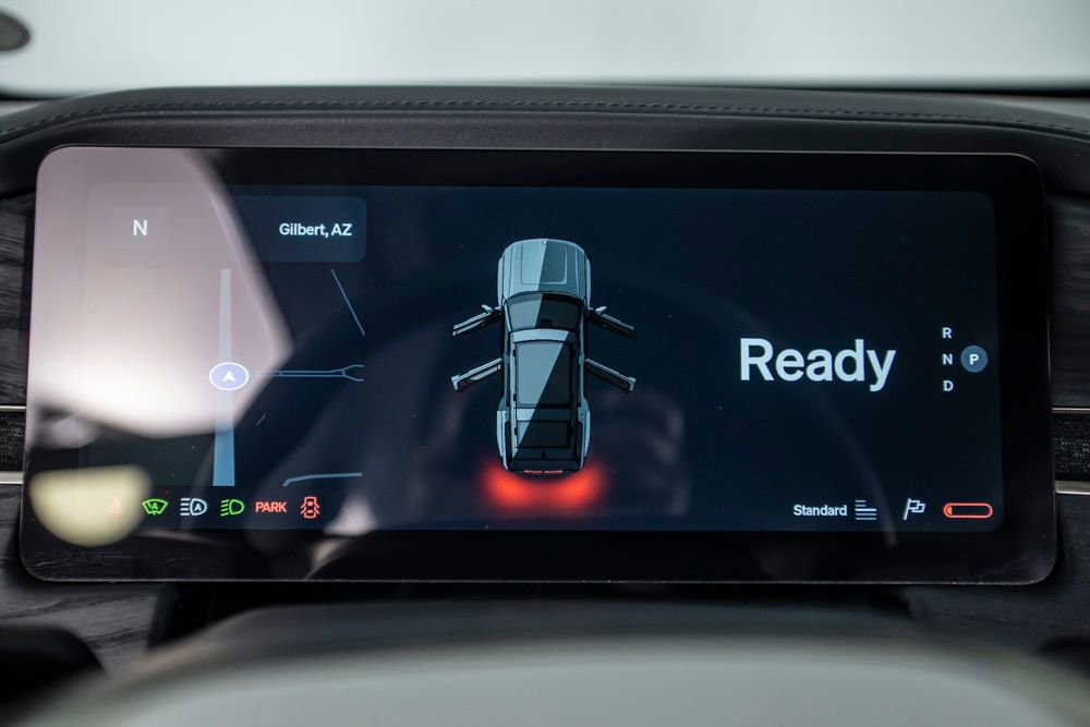 Used 2023 Rivian R1S Adventure image 34