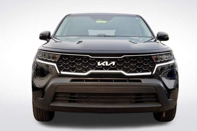 Used 2022 Kia Sorento LX image 4