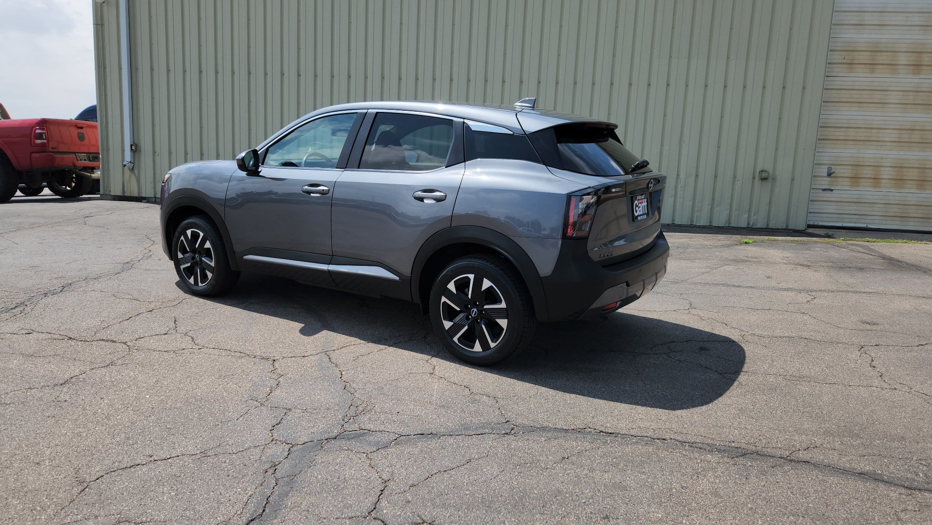 Used 2025 Nissan Kicks SV AWD/4WD image 6