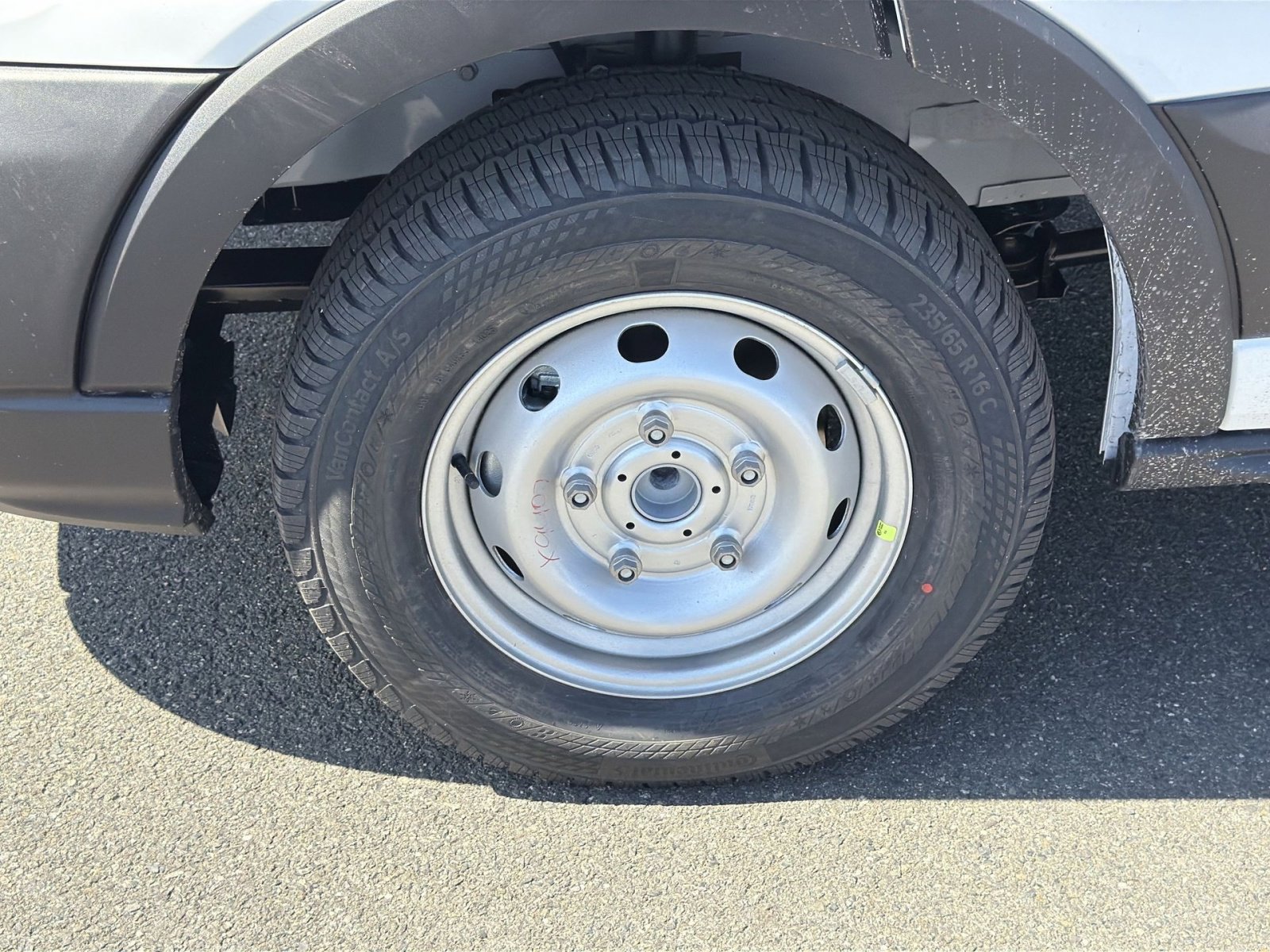 New 2026 Ford Transit 250 148 Medium Roof image 17