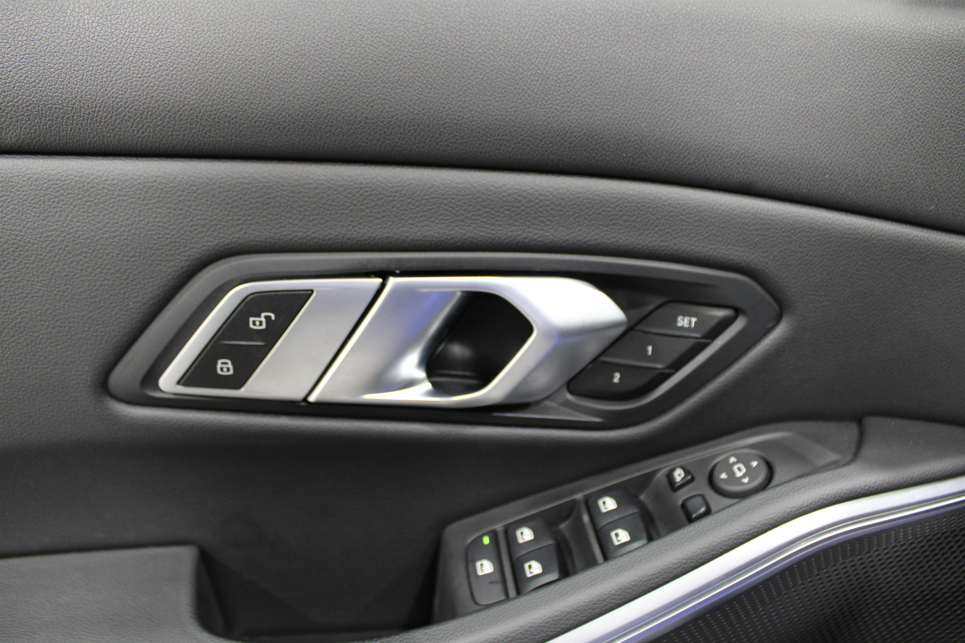 Used 2023 BMW 330i Sedan w/ M Sport Package image 8