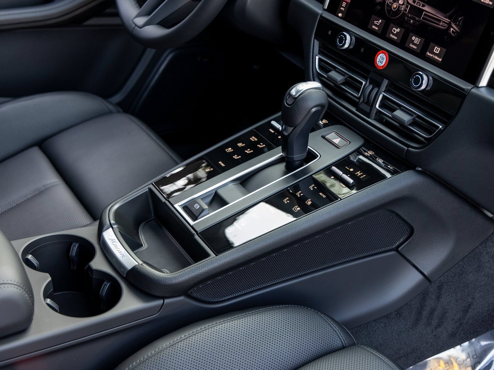 New 2026 Porsche Macan AWD/4WD image 54