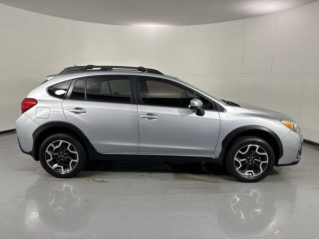 Used 2016 Subaru Crosstrek 2.0i Premium w/ Moonroof Package image 36