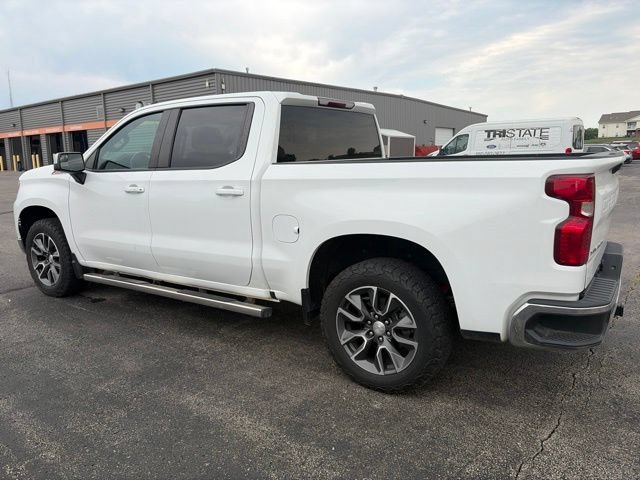 Used 2022 Chevrolet Silverado 1500 LT AWD/4WD image 7