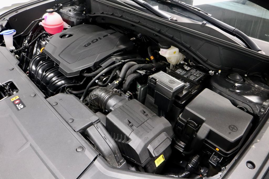 Certified 2025 Hyundai Tucson SEL AWD/4WD image 16