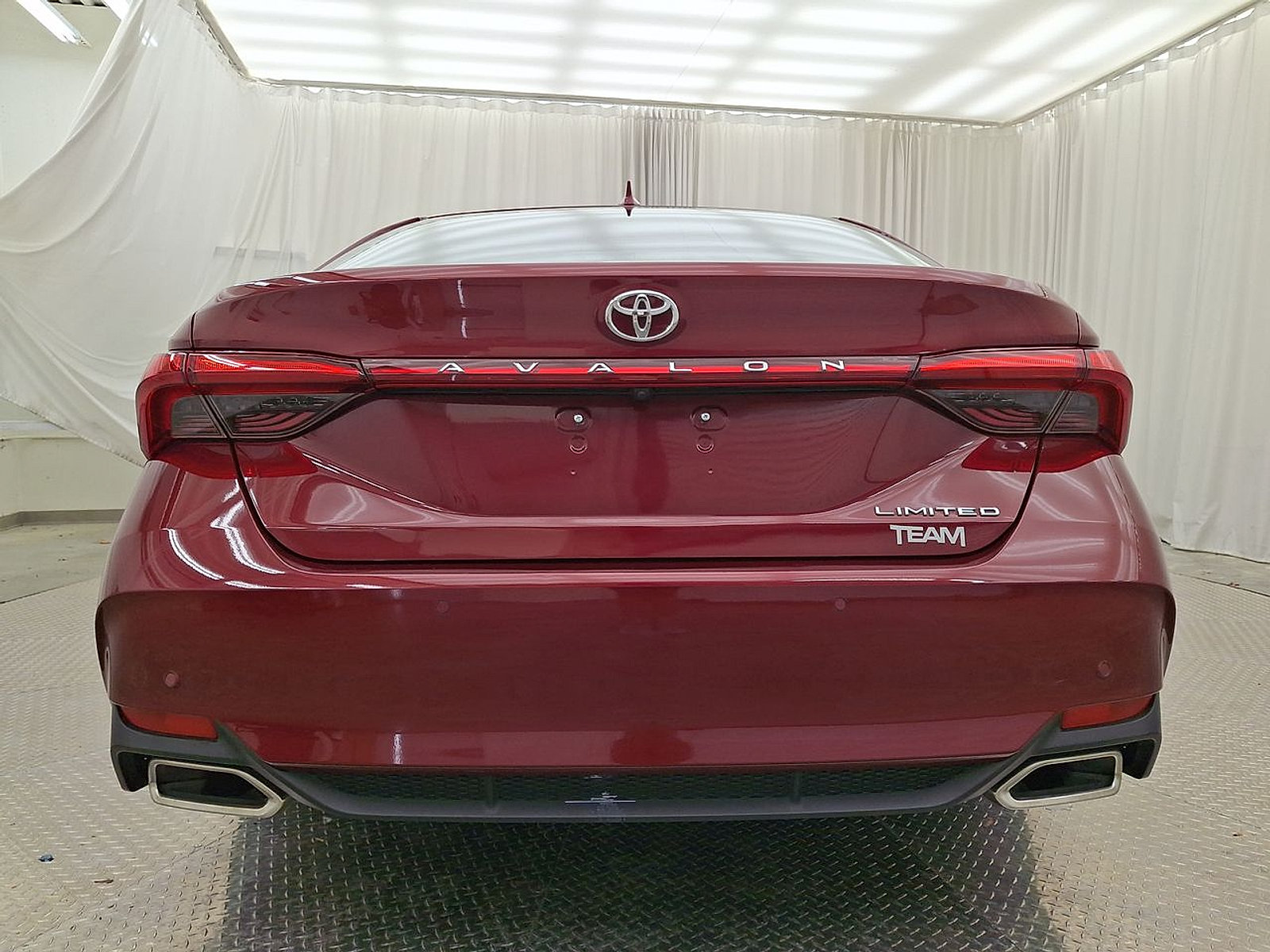 Certified 2019 Toyota Avalon Limited w/ Advanced Safety Package FWD image 27