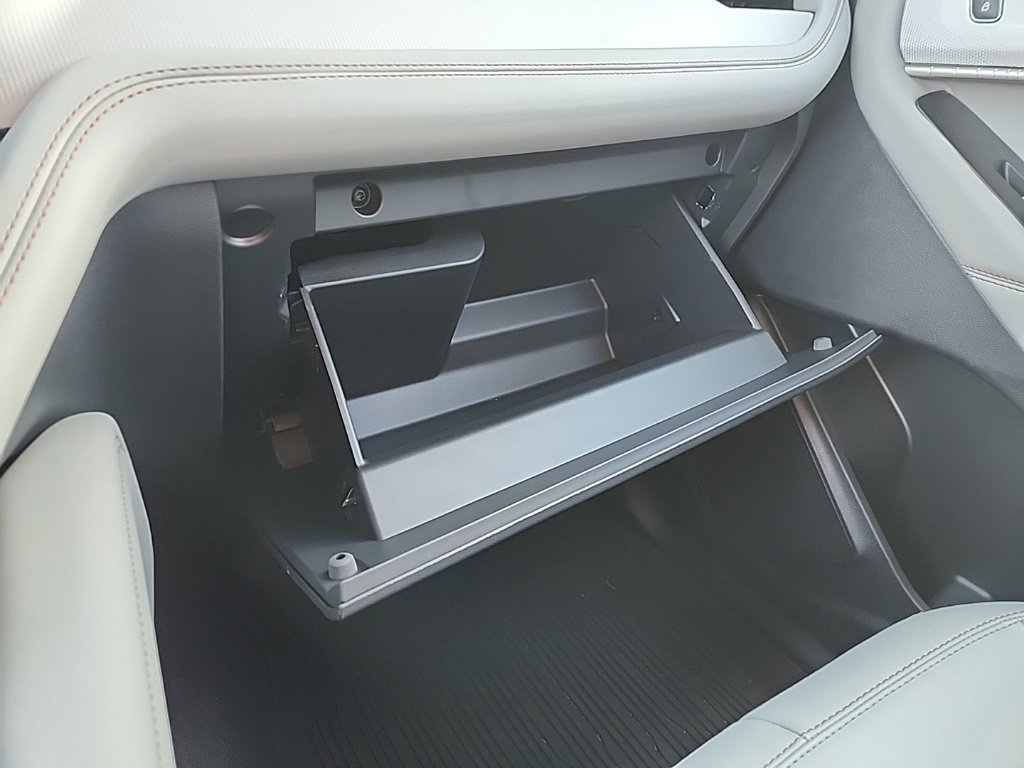 New 2025 Ford Explorer Active w/ Active Comfort Package image 37