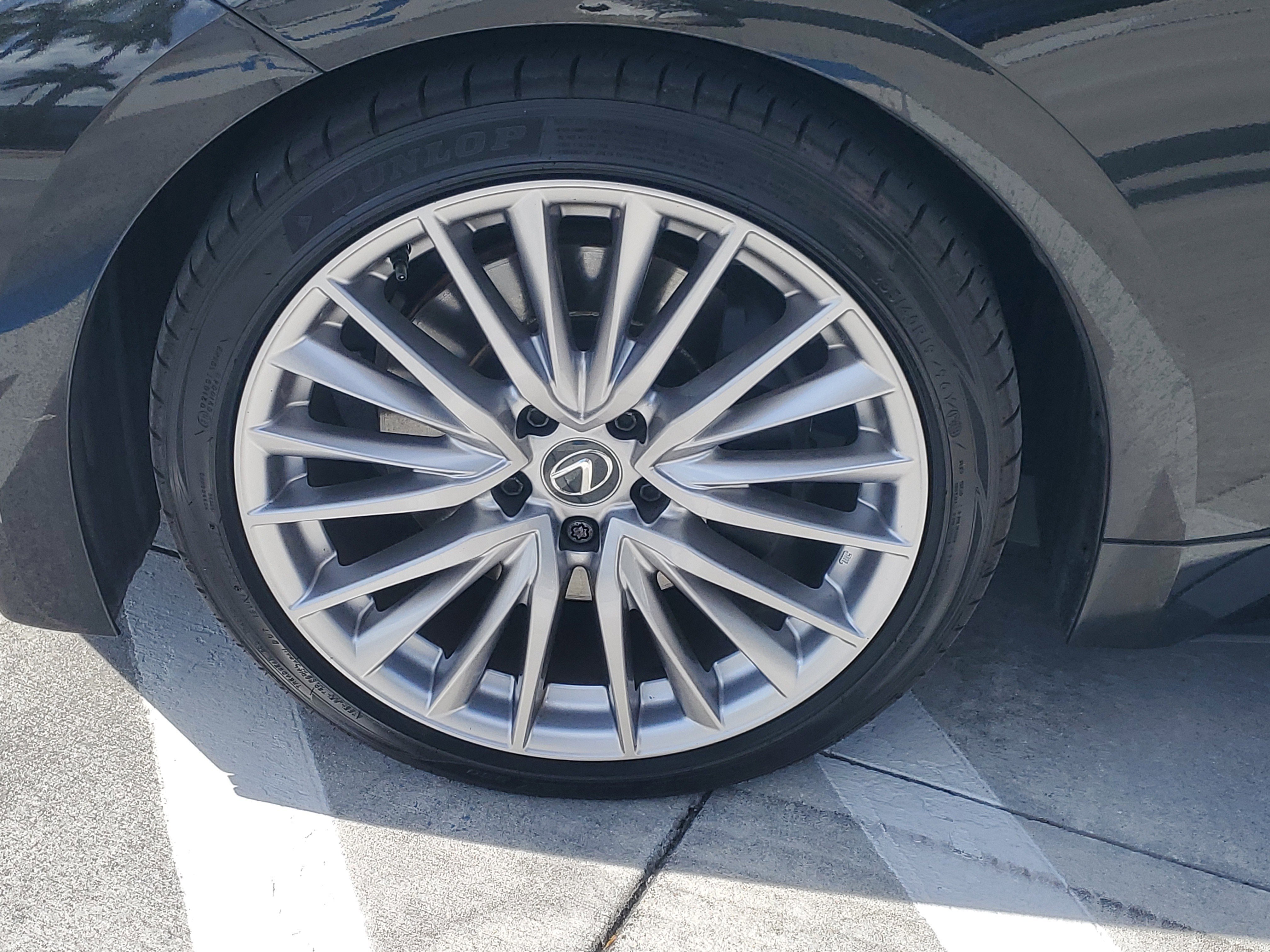 Used 2025 Lexus IS 300 w/ Premium Package RWD image 6