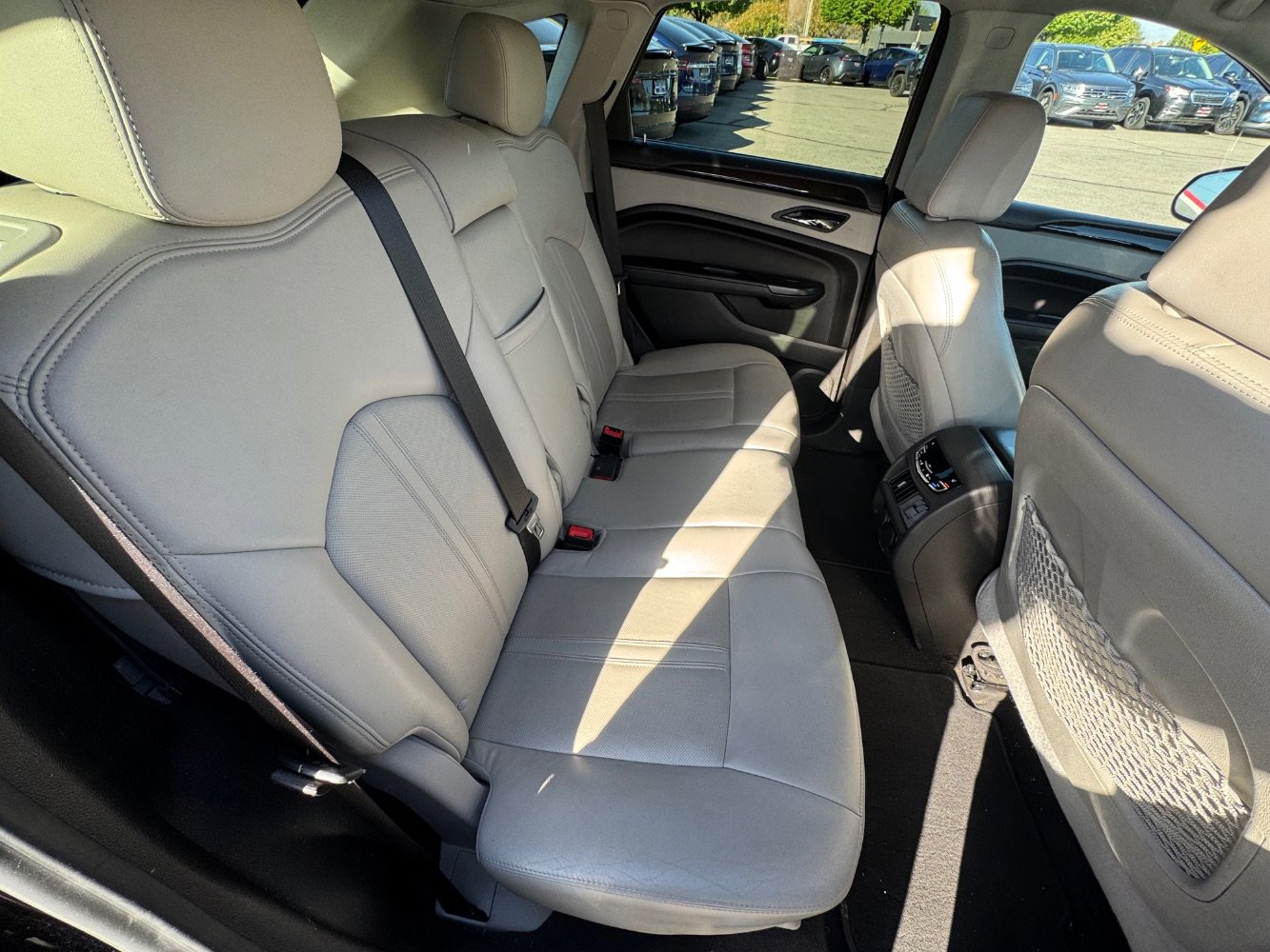 Used 2013 Cadillac SRX Premium AWD/4WD image 18