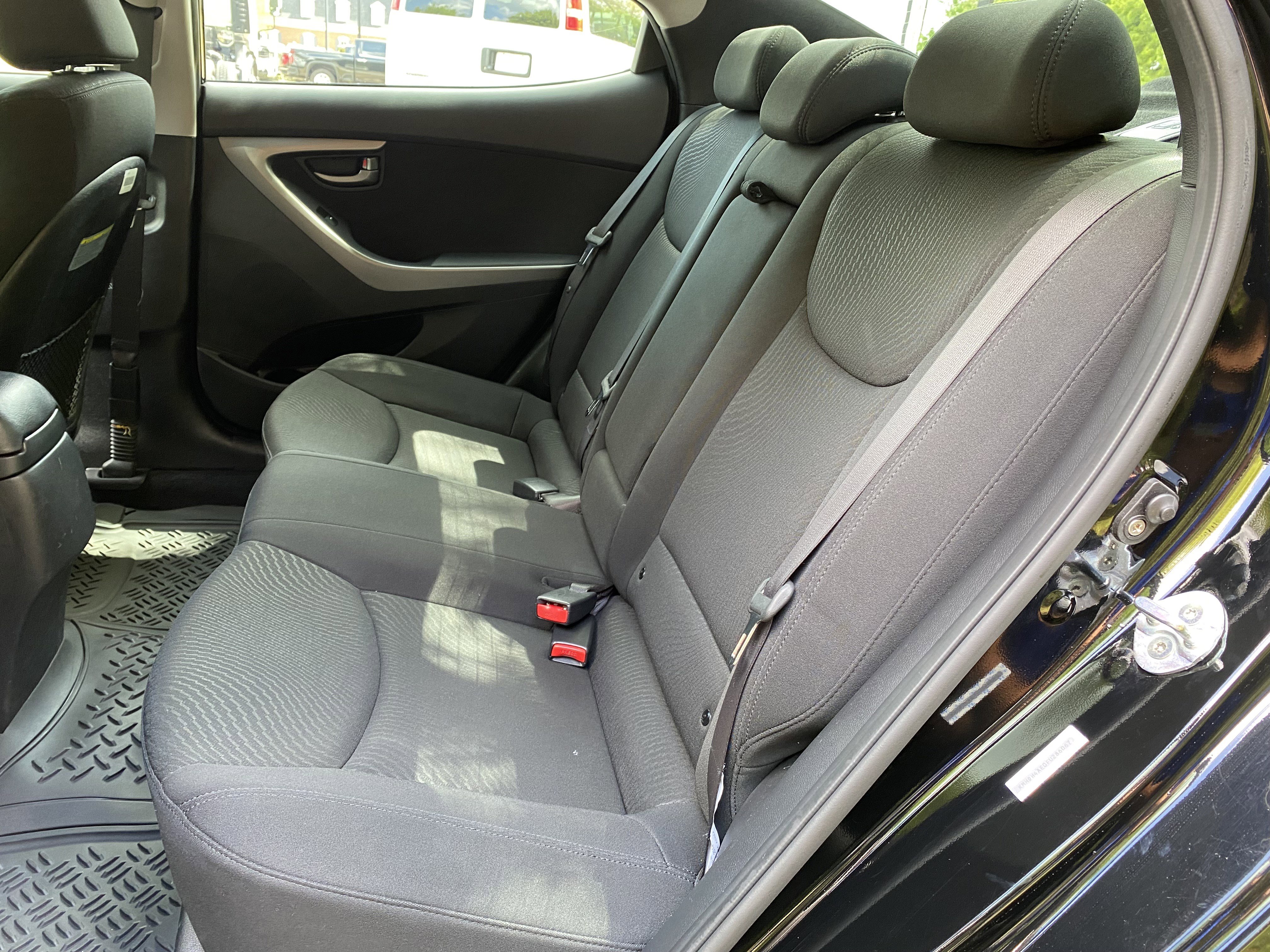 Used 2015 Hyundai Elantra SE w/ Option Group 03 image 34