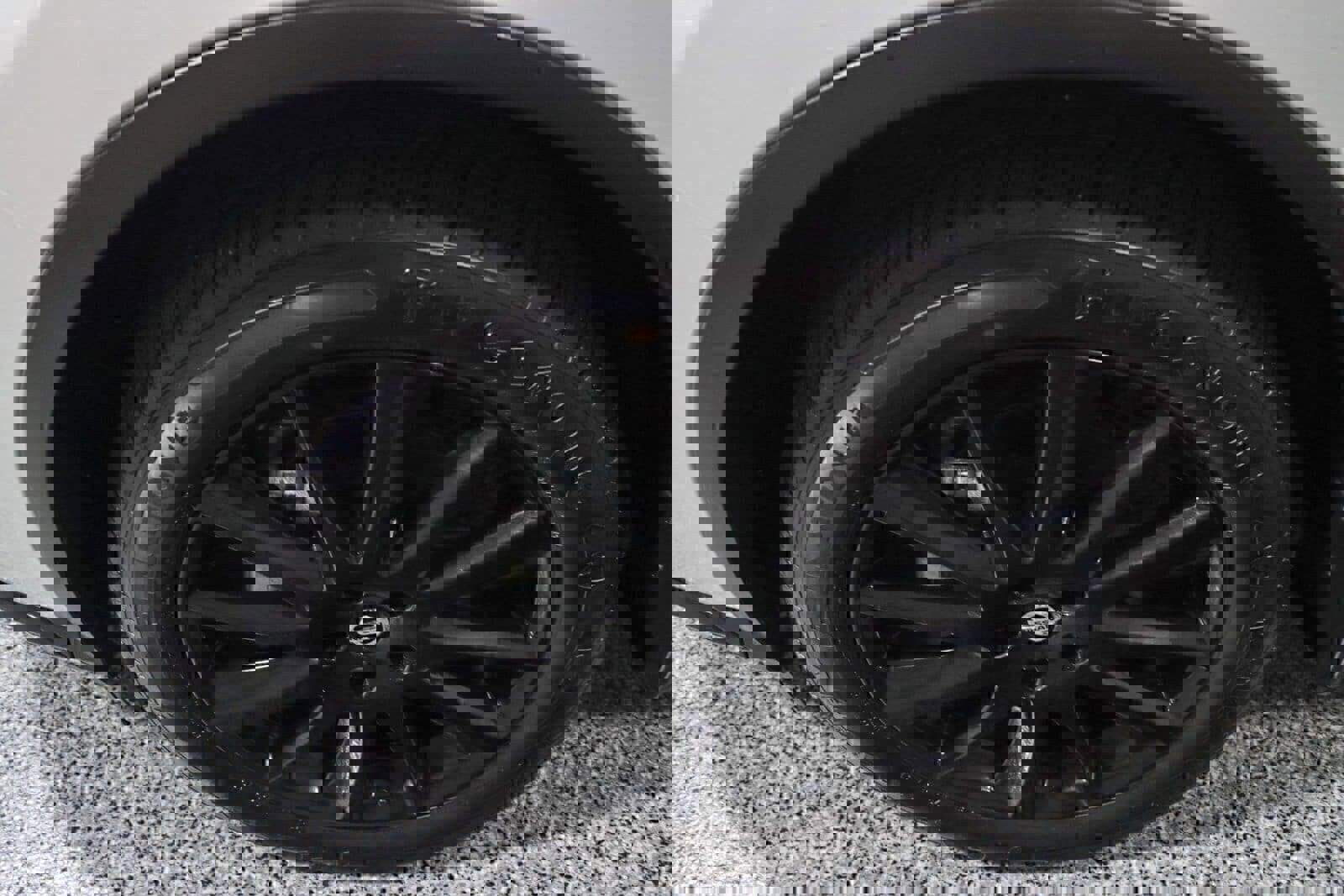 Used 2022 Nissan Murano SV w/ SV Midnight Edition Package image 11