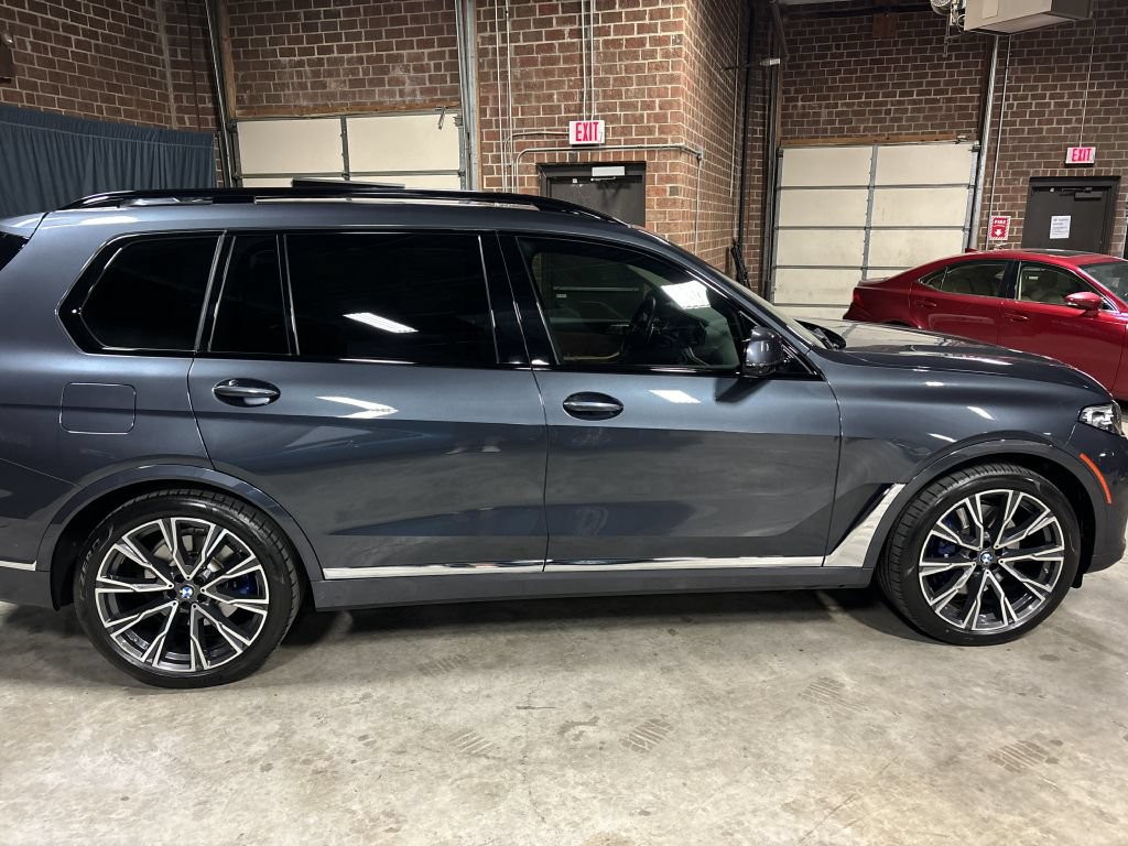 Used 2021 BMW X7 xDrive40i w/ Premium Package AWD/4WD image 13