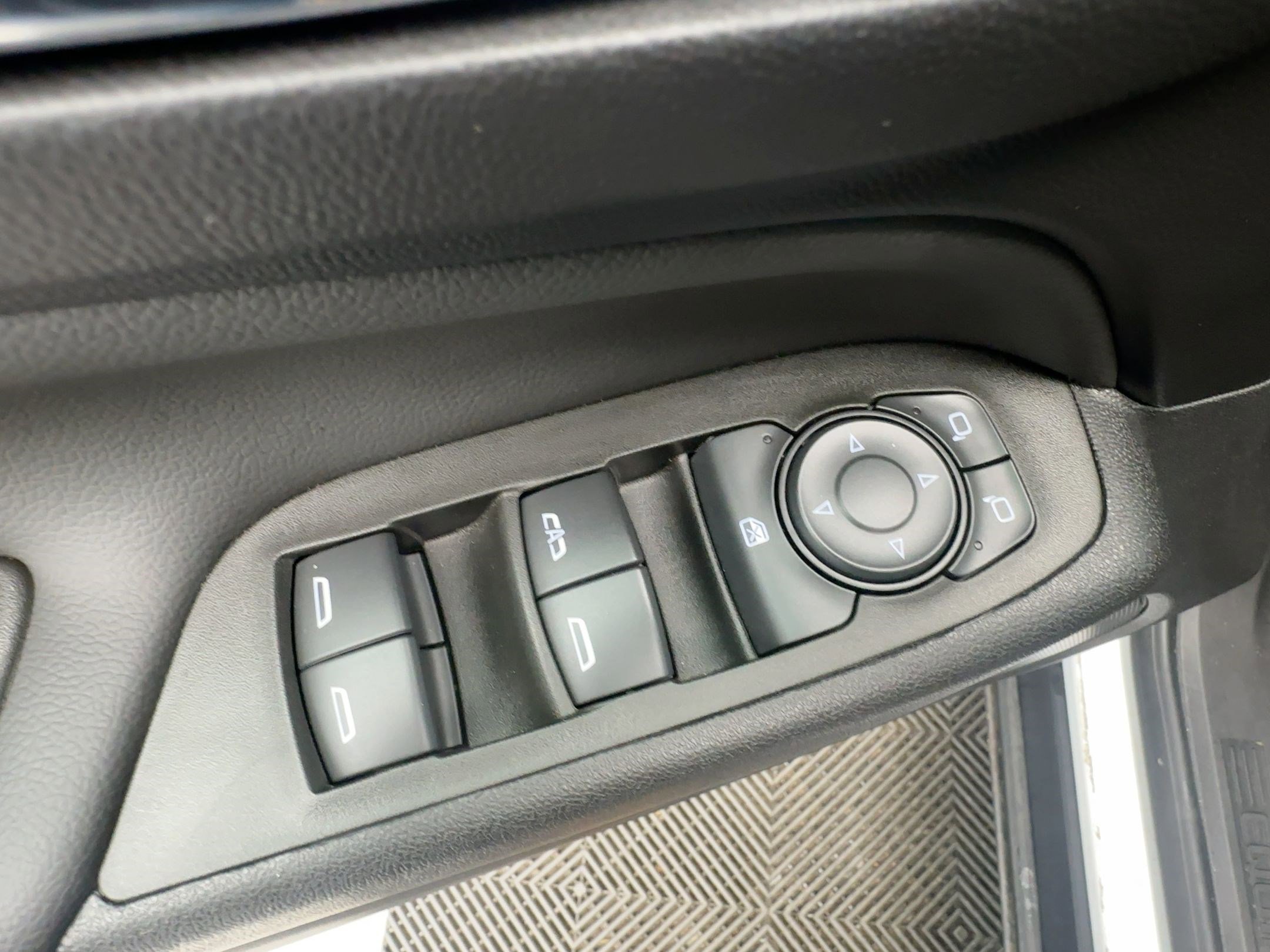 Certified 2024 Chevrolet Equinox LT image 13