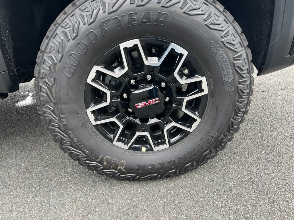 New 2026 GMC Sierra 2500 AT4X AWD/4WD image 10