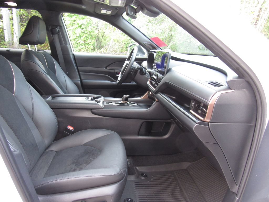 Certified 2024 Toyota Grand Highlander AWD Hybrid image 20