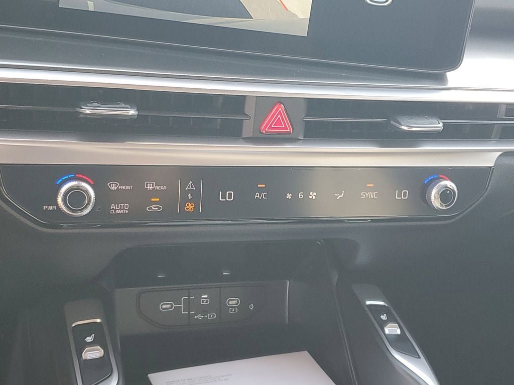 New 2026 Kia Sorento S w/ S Panoramic Sunroof Package FWD image 18