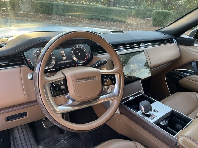 Used 2024 Land Rover Range Rover SE image 6