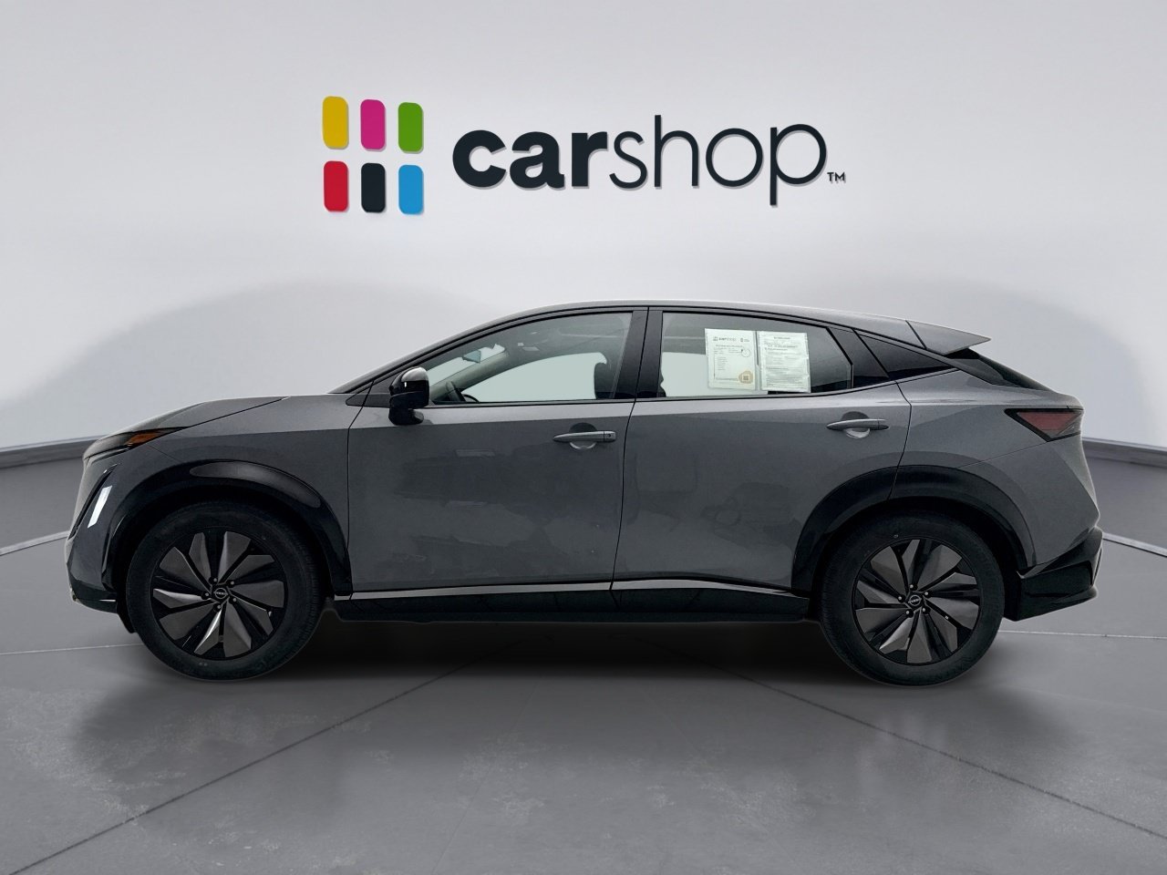 Used 2024 Nissan Ariya AWD image 2