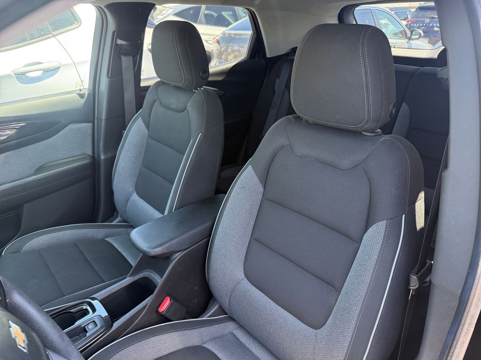 Used 2025 Chevrolet TrailBlazer LT FWD image 34