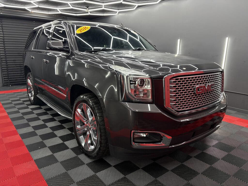 Used 2016 GMC Yukon Denali w/ Open Road Package image 3