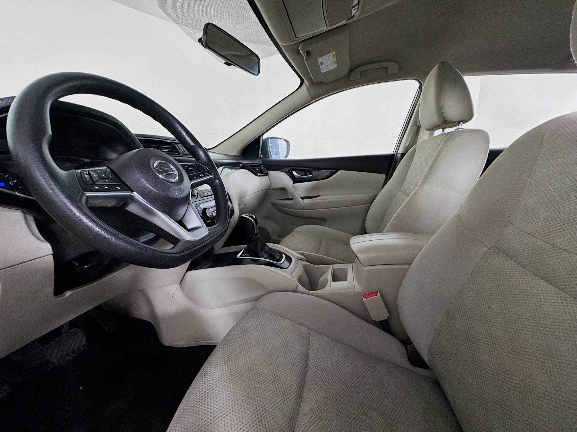 Used 2018 Nissan Rogue Sport SV FWD image 21