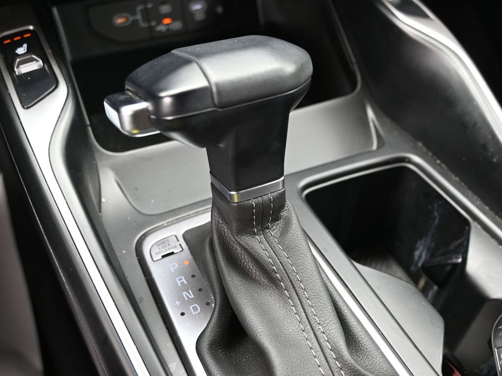 Used 2025 Kia Sorento S image 28