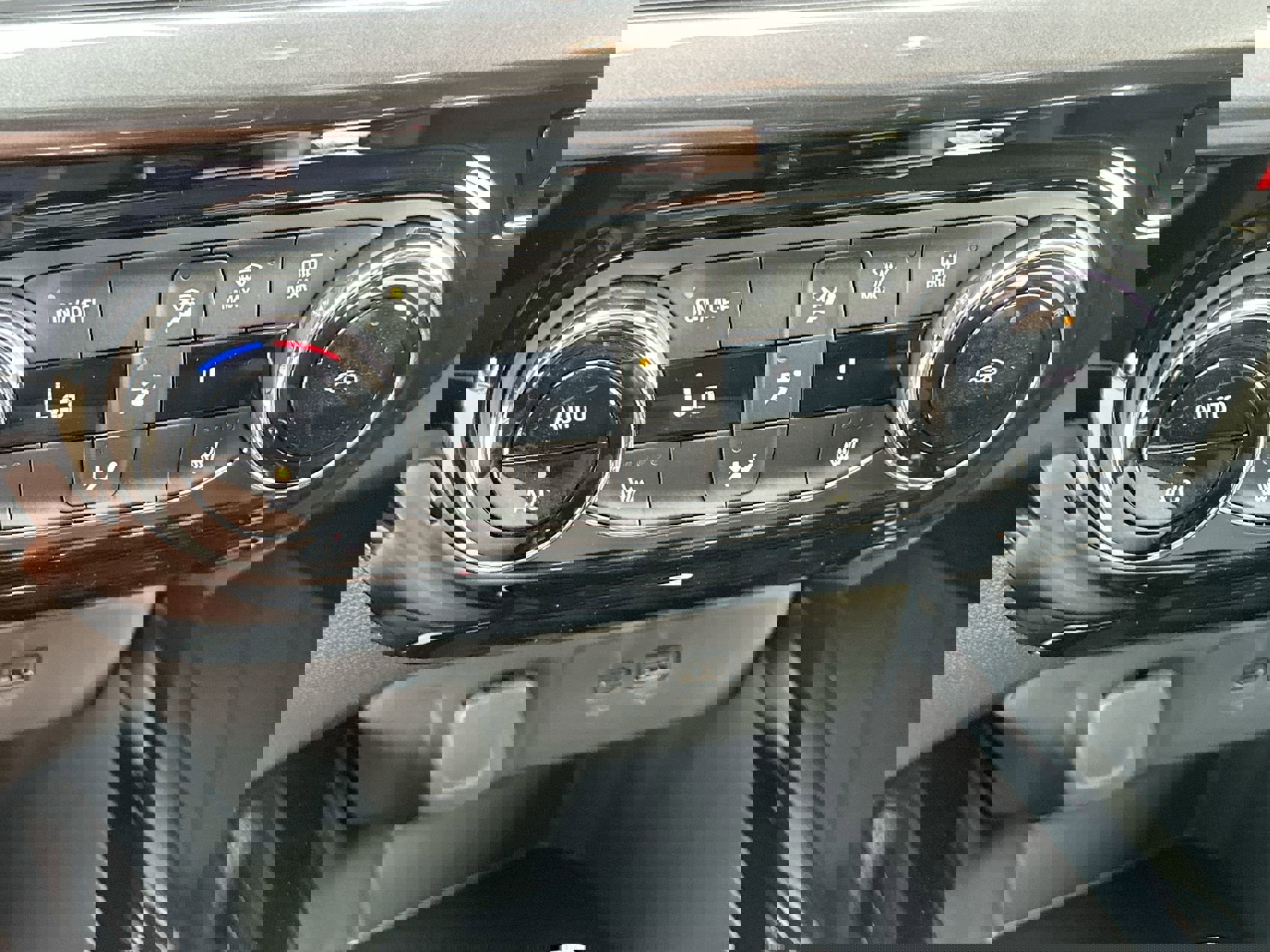 New 2026 Chevrolet Trax ACTIV w/ Driver Confidence Package image 18