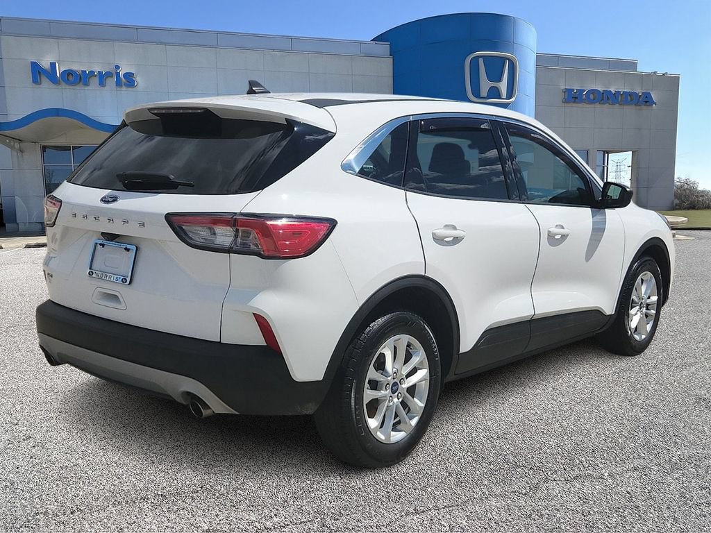 Used 2022 Ford Escape SE w/ Convenience Package FWD image 4