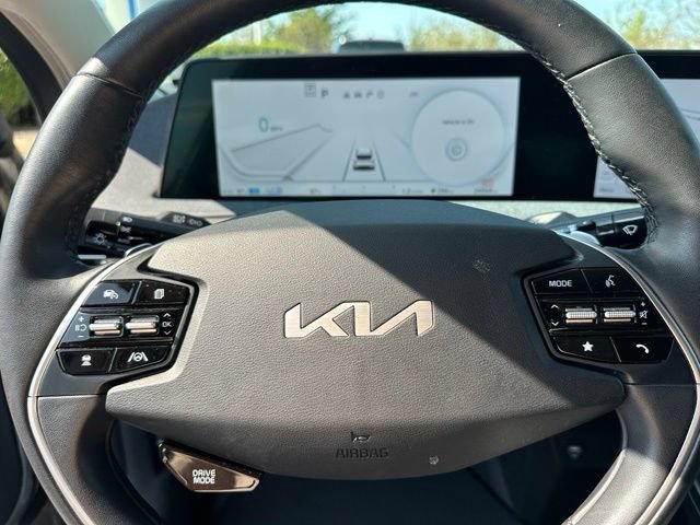 Used 2023 Kia EV6 Wind w/ Wind Technology Package AWD/4WD image 30