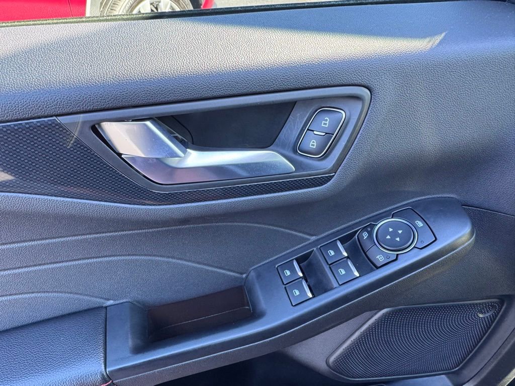 Used 2025 Ford Escape ST-Line Select image 21