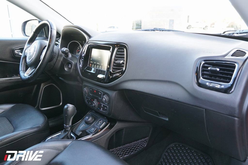 Used 2020 Jeep Compass Latitude image 41