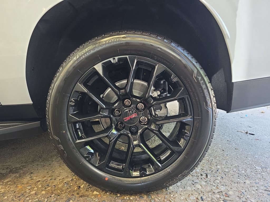 New 2026 GMC Yukon XL Denali w/ Advanced Technology Package AWD/4WD image 37