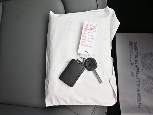 Used 2022 Chevrolet Colorado W/T w/ Custom Special Edition image 9