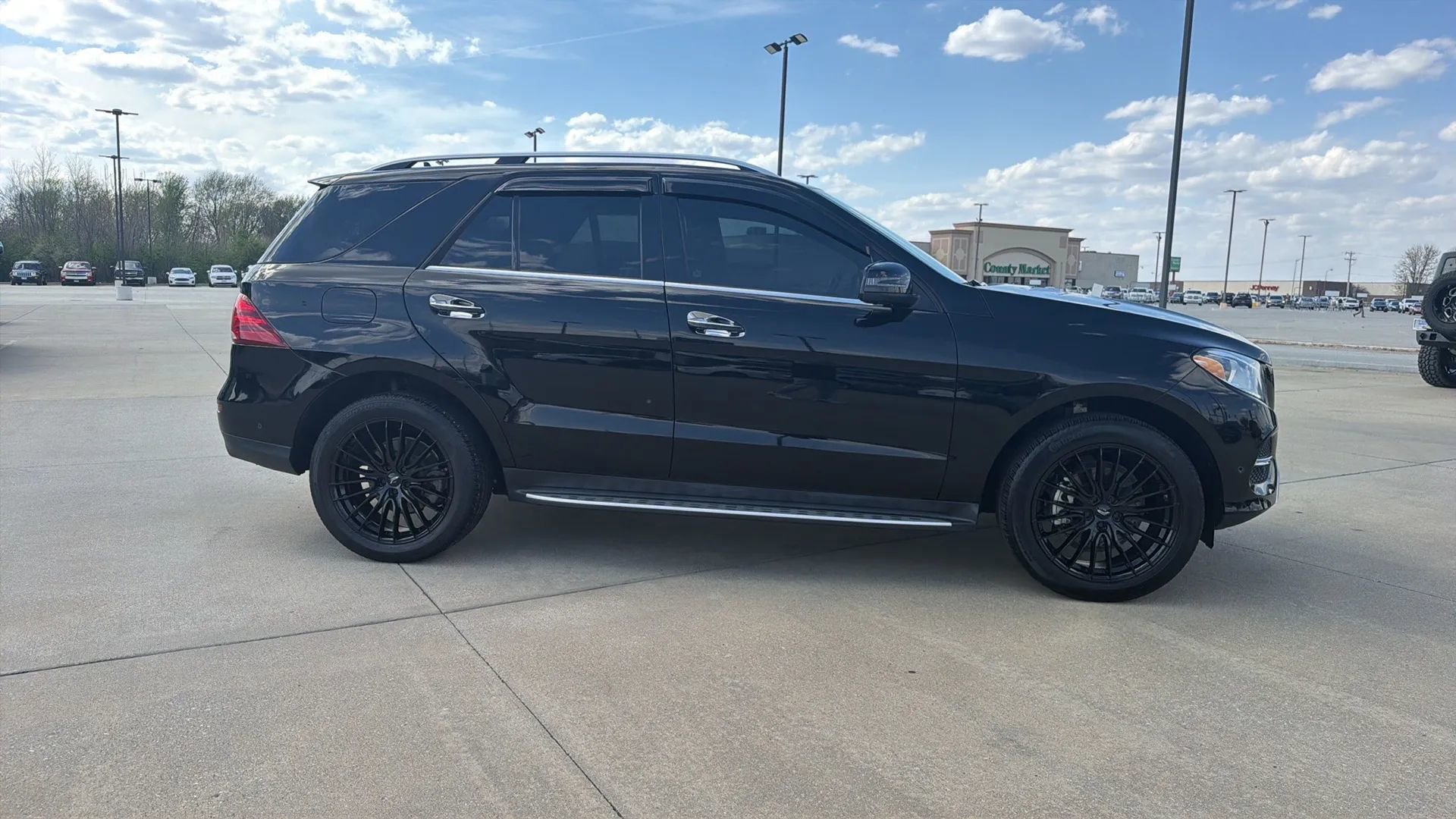 Used 2017 Mercedes-Benz GLE 350 4MATIC image 23