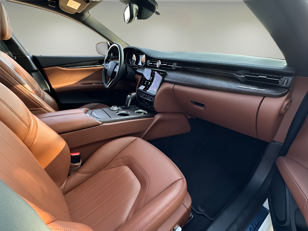 Used 2023 Maserati Quattroporte GT RWD image 24