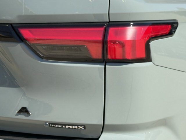 New 2026 Toyota Sequoia Platinum AWD/4WD image 6