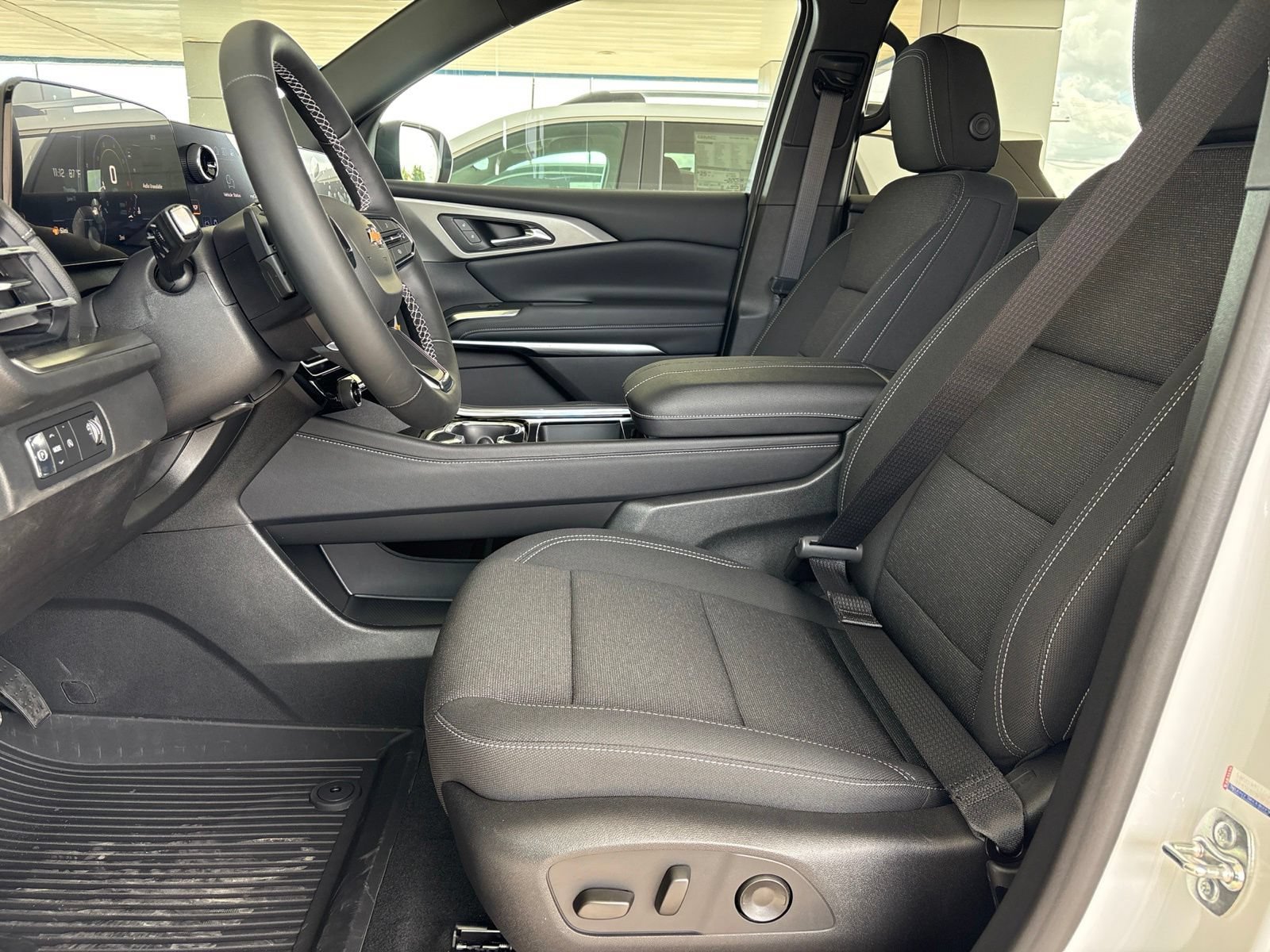 New 2026 Chevrolet Traverse LT w/ Driver Confidence Package FWD image 15