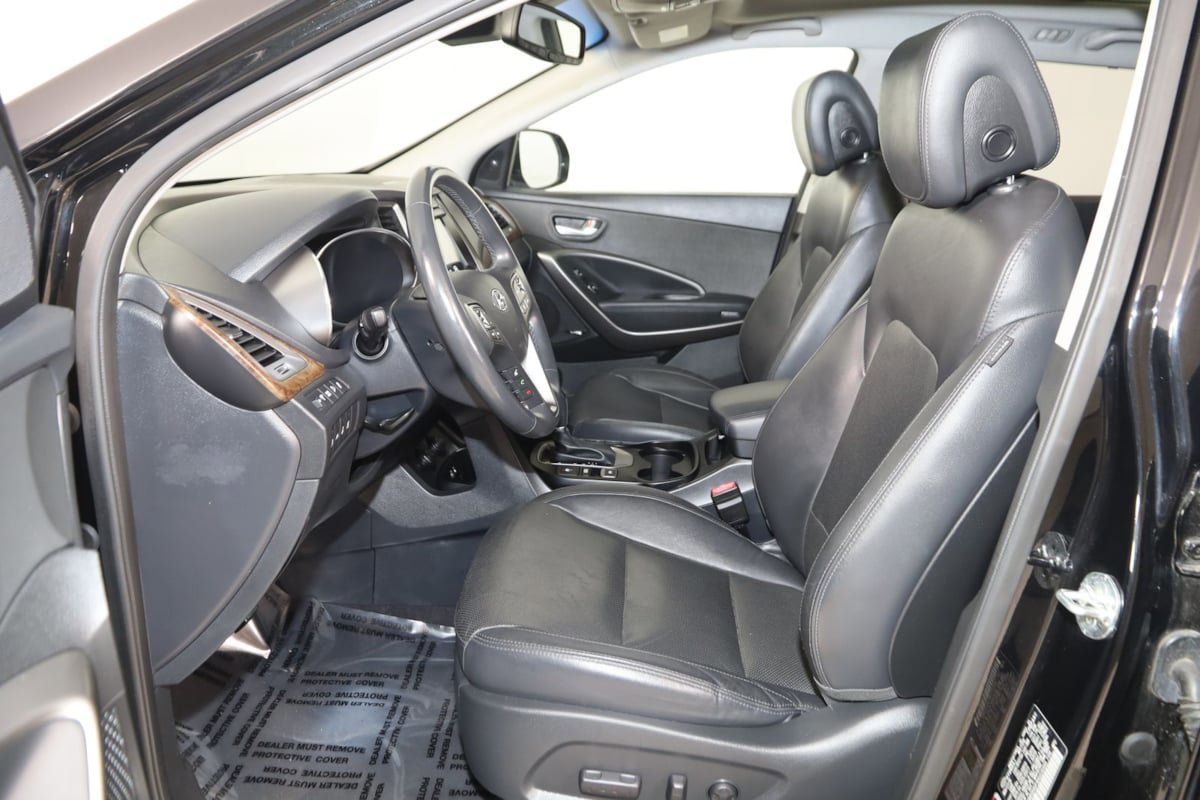 Used 2017 Hyundai Santa Fe FWD w/ SE Ultimate Tech Package 03 image 13