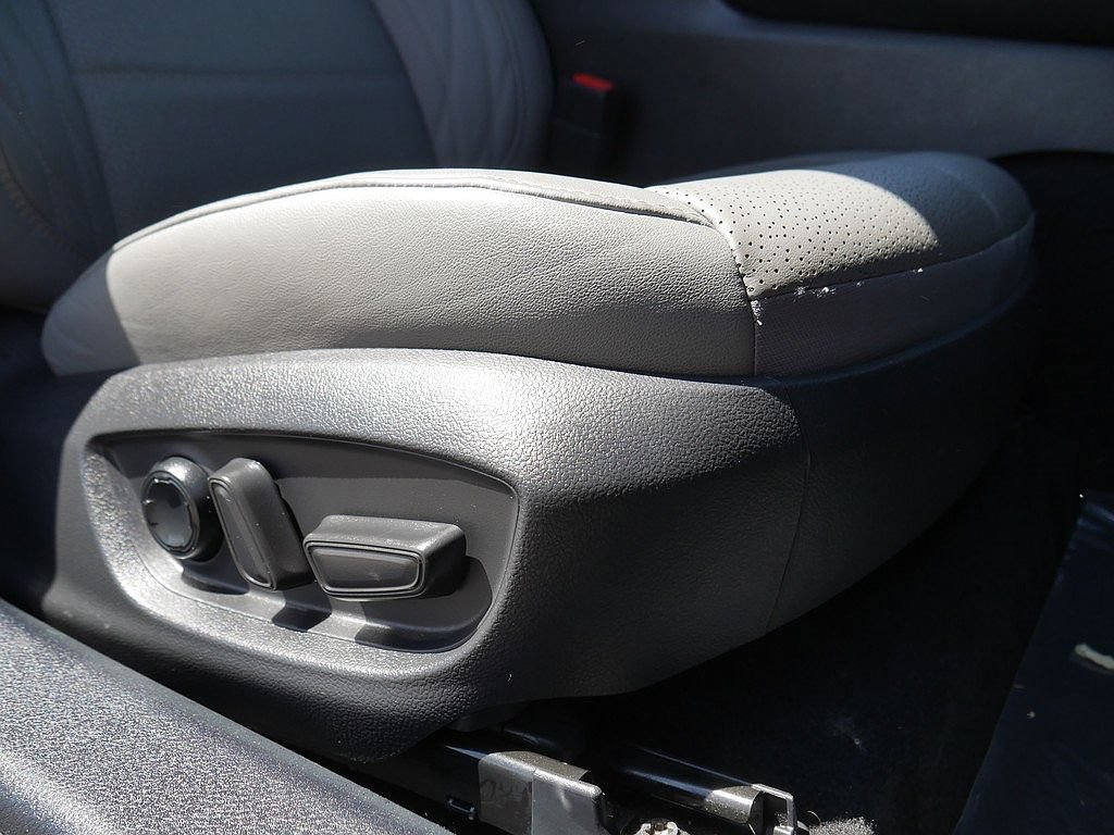 Used 2021 Toyota Avalon Limited w/ Advanced Safety Package FWD image 58
