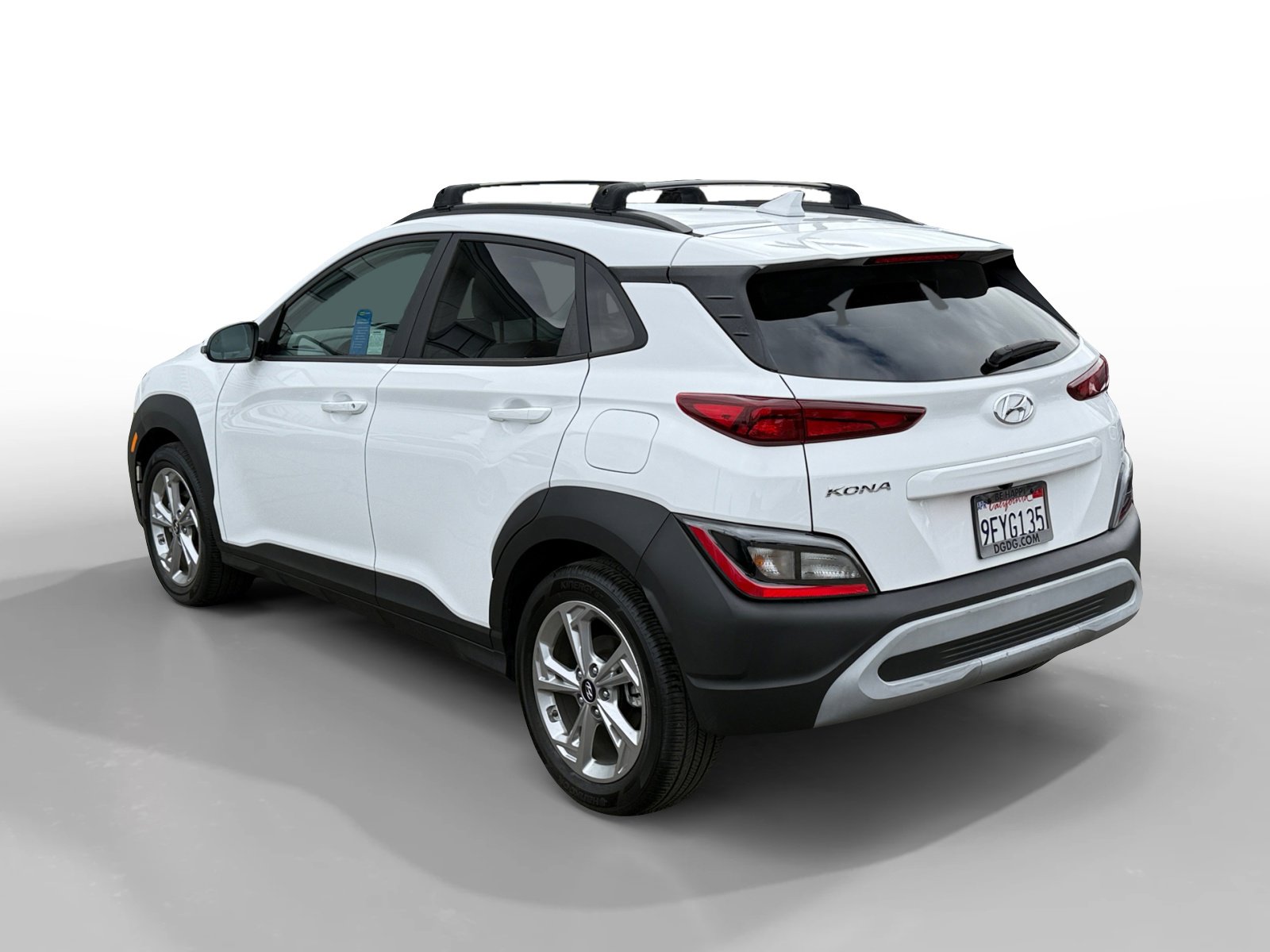 Certified 2023 Hyundai Kona SEL w/ Convenience Package image 3