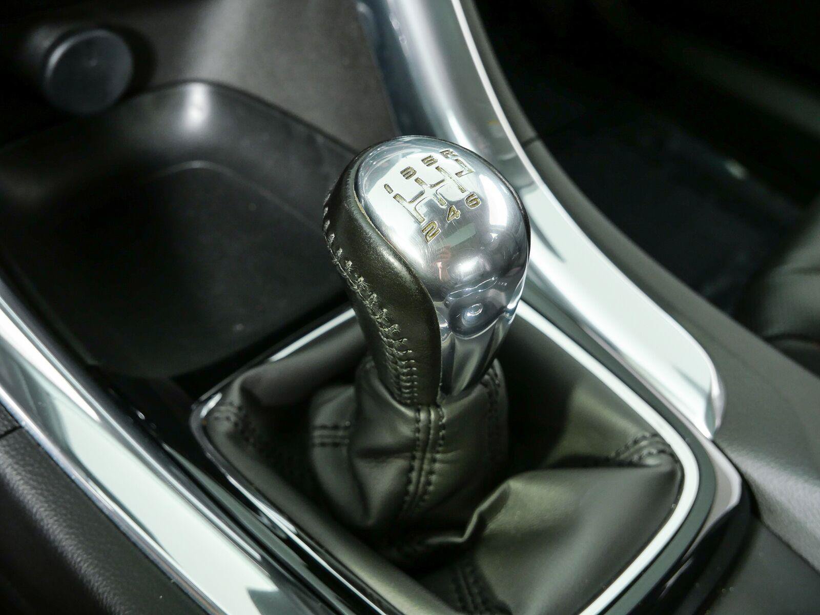 Used 2017 Chevrolet SS RWD image 17