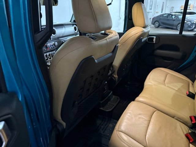 Used 2019 Jeep Wrangler Unlimited Rubicon w/ Dual Top Group AWD/4WD image 30