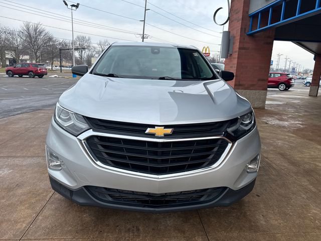 Used 2021 Chevrolet Equinox LS w/ LS Convenience Package FWD image 3