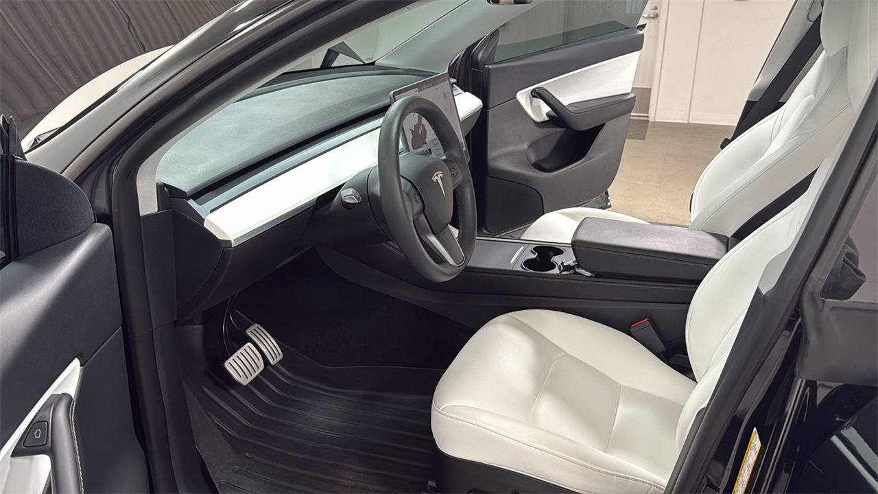 Used 2022 Tesla Model Y Performance image 12