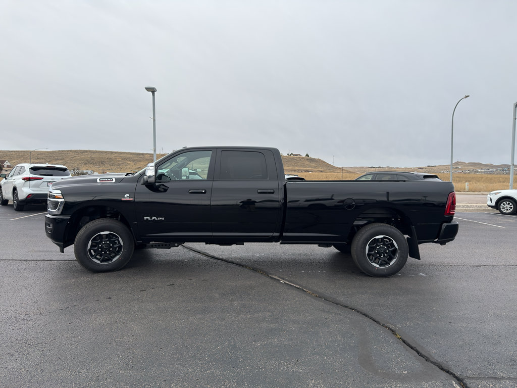 New 2026 RAM 2500 Laramie AWD/4WD image 8