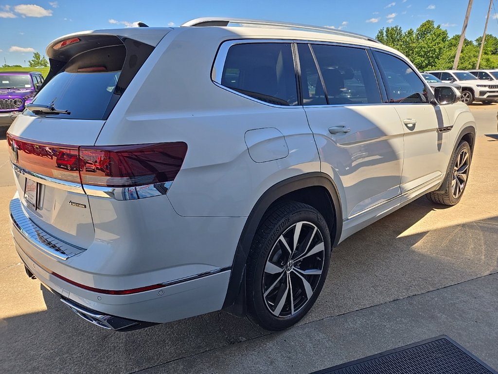 Used 2024 Volkswagen Atlas SEL Premium R-Line AWD/4WD image 12