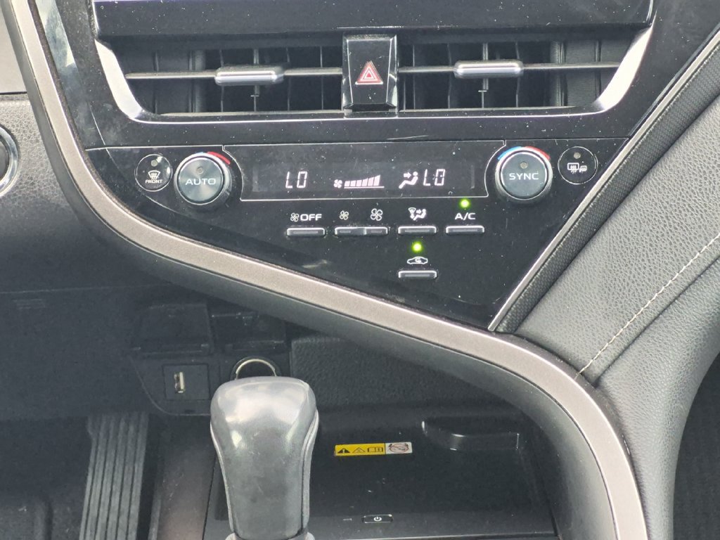 Used 2023 Toyota Camry XSE FWD image 16