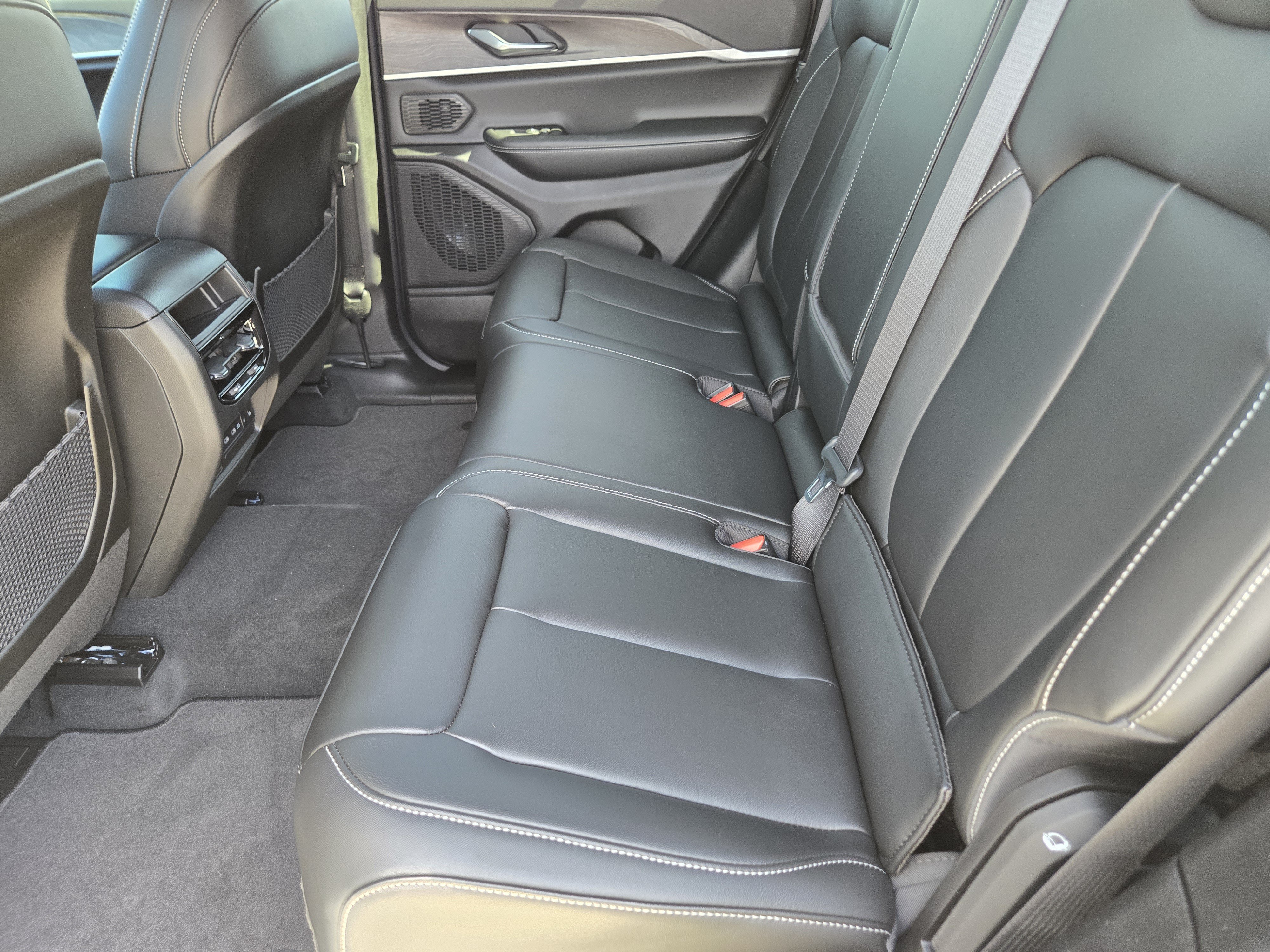 New 2026 Jeep Grand Cherokee Limited AWD/4WD image 20